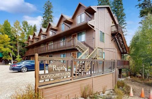 Grand Lake Apartment | On the Rapids - B Unit