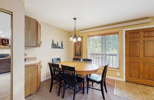 Grand Lake Apartment | On the Rapids