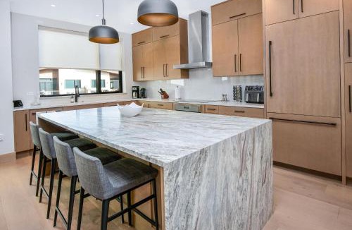 Avon House | ONE Riverfront #11 - Avon