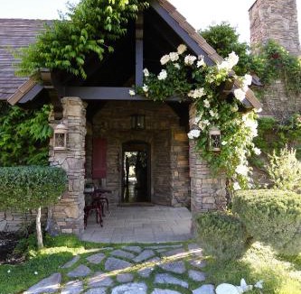 Templeton House | ONX WINES - Briarwood Cottage