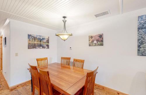 Yosemite National Park House | Oso Lodge Unit B