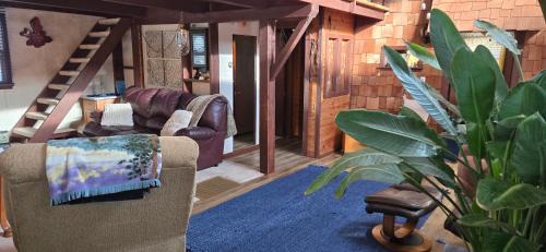 Rochert House | Our Rustic Home Country Retreat