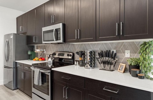 Desert View Village Apartment | Outdoor Games Heated Pool Close to Golf & Shops