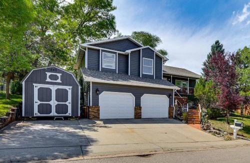 Rapid City House | Outdoor Kitchen & Patio Oasis! 5BR Rapid City Home