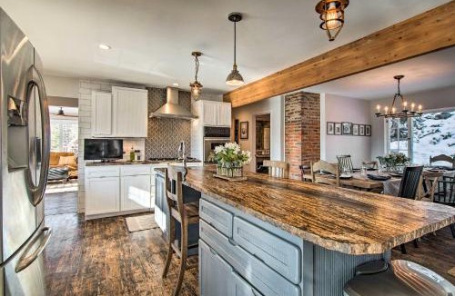 Grand Lake House | Outdoor Kitchen & Swim Spa: 1-Acre Grand Lake Home