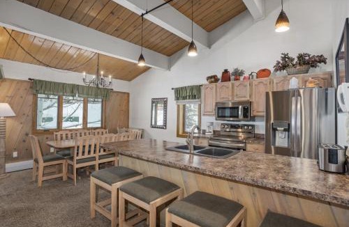 Steamboat Springs House | Outdoor Pool and Hot Tub, Air Conditioned, 135 Steps From Ski Access