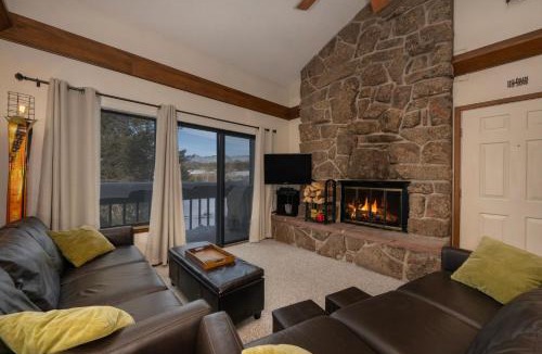 Fraser Apartment | Outdoor Pool, Fireplace, Athletic Club, Covered Balcony with Views