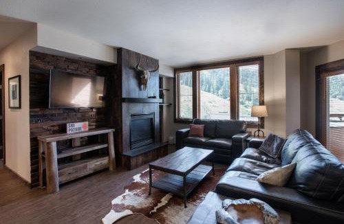 Winter Park Apartment | Outstanding Zephyr Mountain Lodge Condo with Ski Slope Views condo