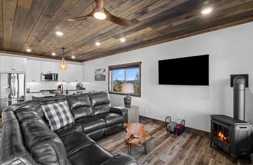 Orderville House | Overlook Casita | Private Hot tub | Zion NP