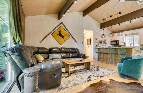 Crestline House | Overlooking Lake Gregory! Crestline Family Cabin