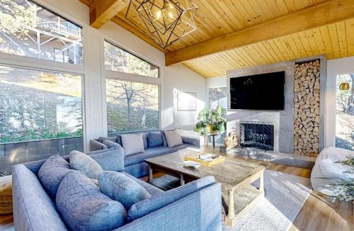 Running Springs House | Owl Nest