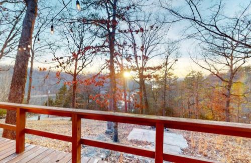 Eureka Springs House | Ozark Rambler Cabin