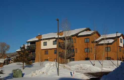 Steamboat Springs Apartment | P101E - The Pines Condominiums