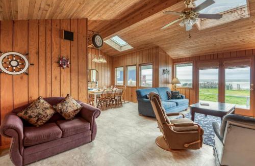 Waldport House | Pacific Rest