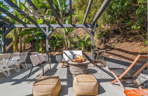 Pacific Beach House | Pacifica Charms