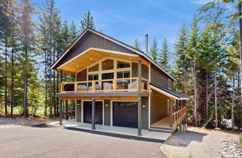 Ronald House | Paintbrush Haven