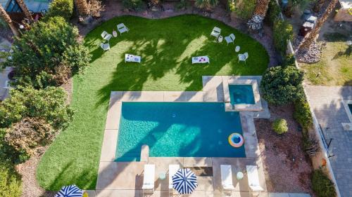 Bermuda Dunes House | Painted Sand by AvantStay