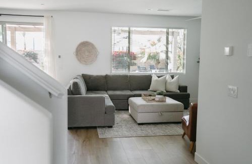 Coachella House | Palm House California Desert Home Festival & Events Close with Pool, Spa & Views