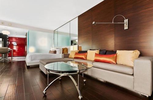 Las Vegas Apartment | Palms Place Hotel StripView with Open Balcony -23