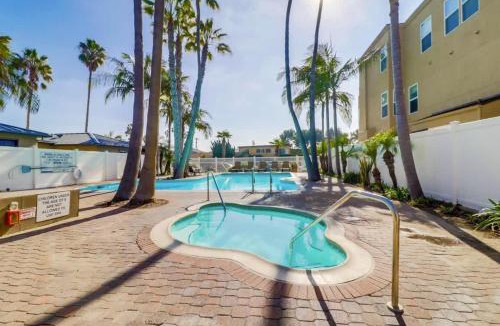 North Pacific Beach House | Panoramic Ocean Views Beach & Boardwalk Access