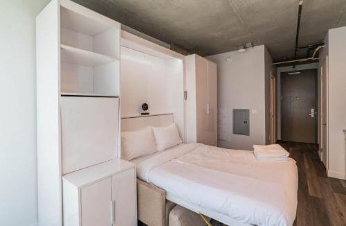 Downtown Phoenix Apartment | Panoramic Studio-1BR-3BR, Pool, Gym, Parking, Patio, BBQ