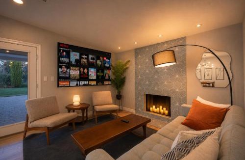 Las Vegas House | Paradise Palms - a Pool Oasis near STRIP
