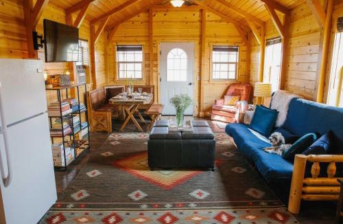Livingston House | Paradise Valley Cabin by Chico & Yellowstone Park!