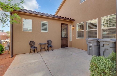 Santa Clara House | Paradise Village Resort 86 Private Hot Tub, Game System, Community Amenities, and more