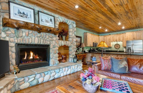 Park City Apartment | Park City TWL-12C Common hot tub KBM Resorts