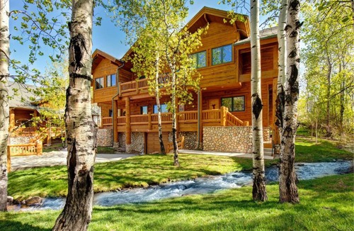 Park City Apartment | Park City TWL-5B Common Hot Tub KBM Resorts