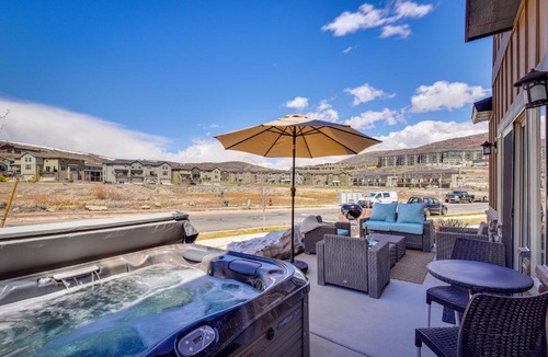 Park City House | Park City Vacation Corner Unit w/Private Hot Tub