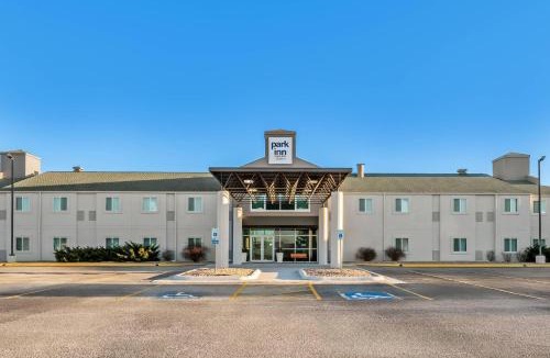 Grand Island Hotel | Park Inn by Radisson, Grand Island I-80