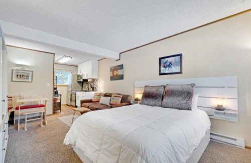 Breckenridge Apartment | Park Meadows 3D by Ski Country Resorts