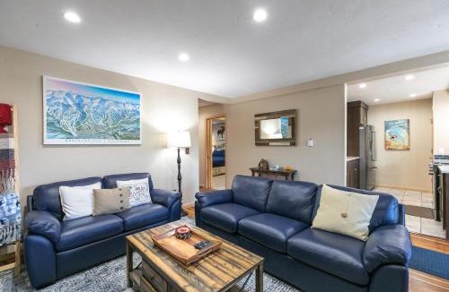 Four O'Clock Apartment | Park Place Quandary Peak Condo: Ski-in, Downtown Breck