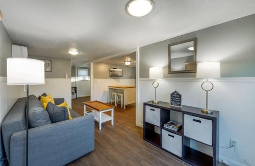 Hedrick Acres House | Park UA House