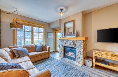 Copper Mountain Village Apartment | Passage Point 207