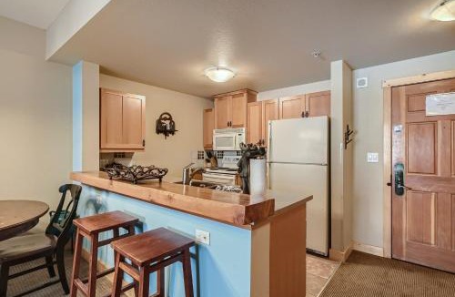 Copper Mountain Village Apartment | Passage Point 326 Condo