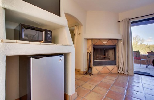 Cave Creek Apartment | Patio w/Views: ‘El Encanto’ at Full Circle Ranch!