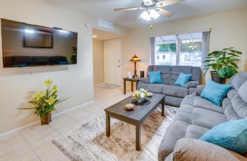 Sun City House | Patio & Yard: Sun City Home Near Casinos