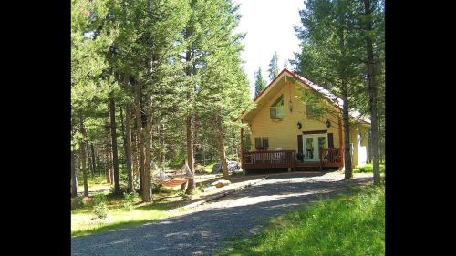 Island Park House | Peaceful Family-Friendly Cabin with Game Loft Near Old Faithful in Island Park, Idaho
