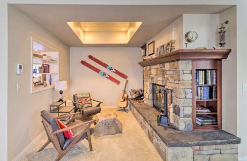 Lakeside House | Peaceful Lakeside Retreat w/Deck & Amazing Views!