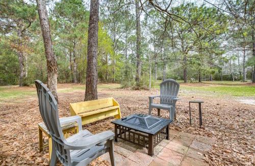 Covington House | Peaceful Louisiana Escape: Fire Pit + Yard!