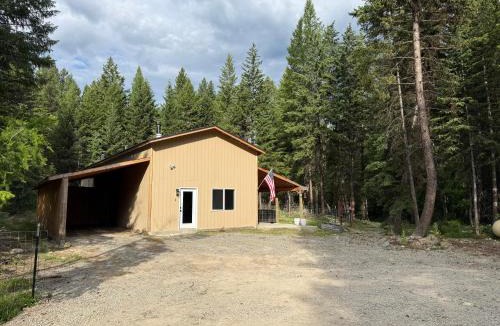 Eureka House | Peaceful Montana Retreat Near Glacier National Park