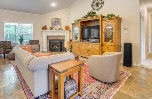 Westminster House | Peaceful & Private - North Texas Family Escape!