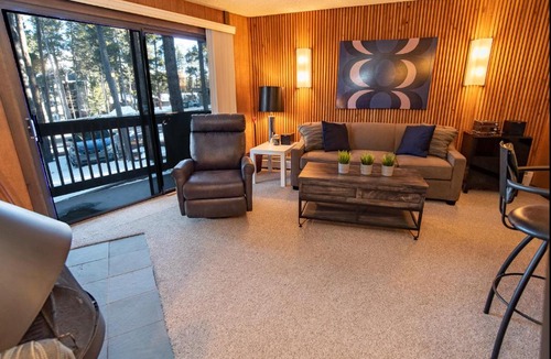 Peak 8 Apartment | Peak 8 Village Getaway Condo: On Shuttle Route