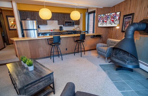 Peak 8 Apartment | Peak 8 Village Getaway Condo: On Shuttle Route