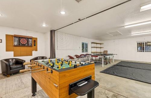 Flagstaff House | Peaks & Pines 5-BR House SpaGame RmViewsTrails