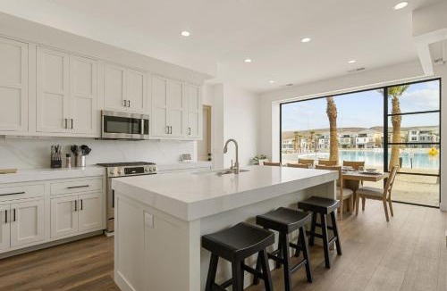 St. George House | Pearl Beach AB home
