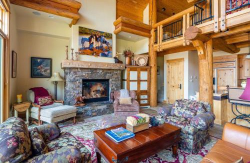 Saddle Ridge Cabin | Penthouse 4