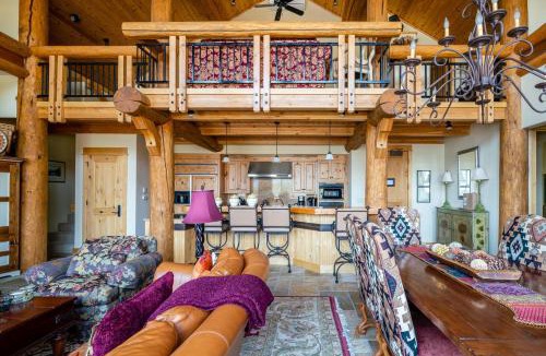Saddle Ridge Cabin | Penthouse 4